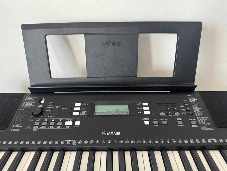 Keyboard Yamaha PSR-E373 + Statyw + Pedał + Pokrowiec
