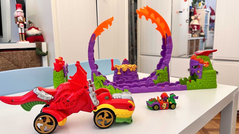 Zestaw T Racers Dragon Loop