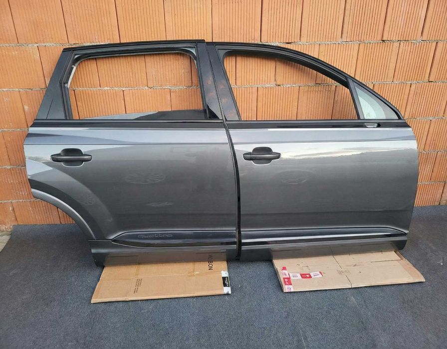 Двері Audi Q7 4M передні або задні праві ліві разборка