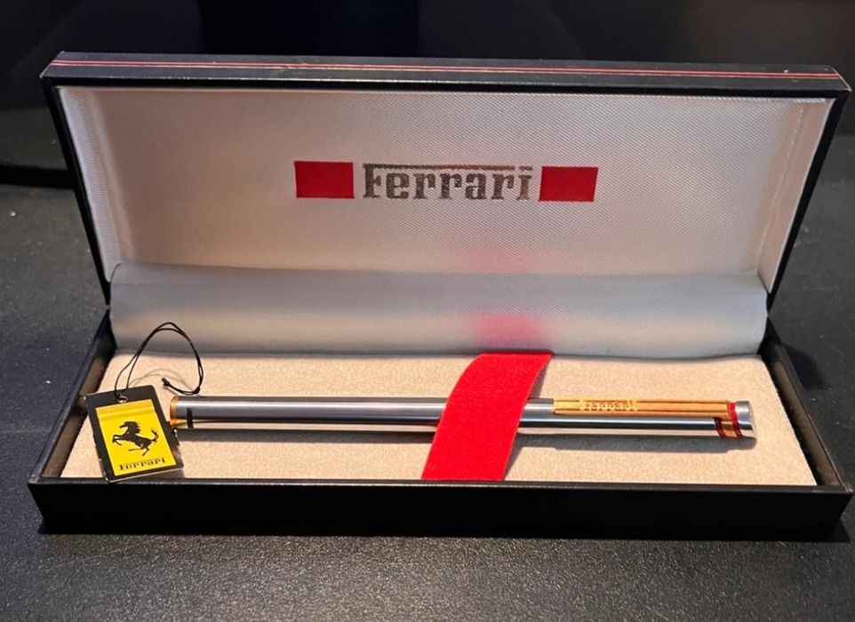Caneta FERRARI Edição especial limitada 50 anos