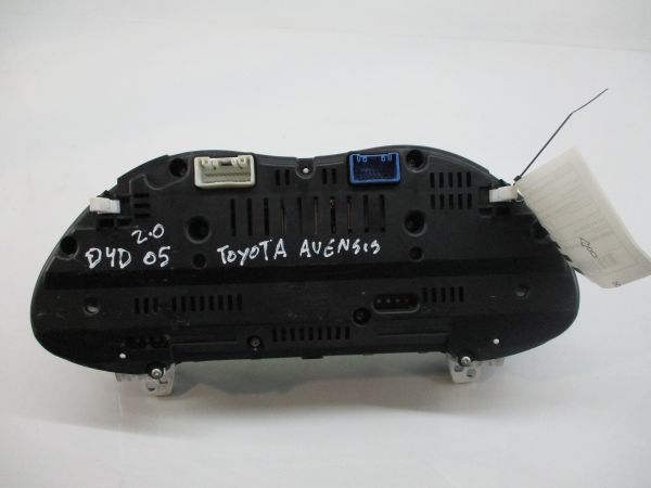 Quadrante / painel de instrumentos TOYOTA Avensis Liftback (_T25_)