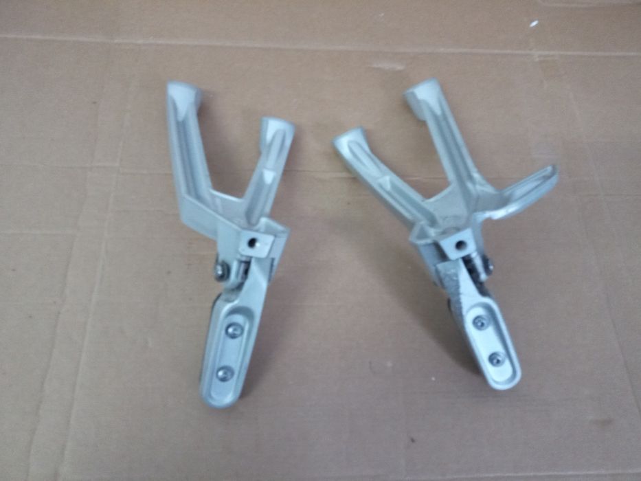 Podnuzek tył set Triumph 850 Tiger 900 lampa lagi 19-25