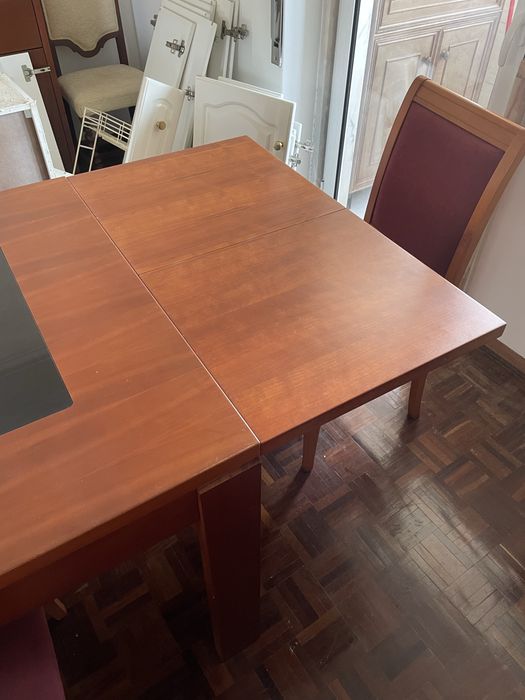 Mesa de refeições extensivel, em madeira e vidro gris