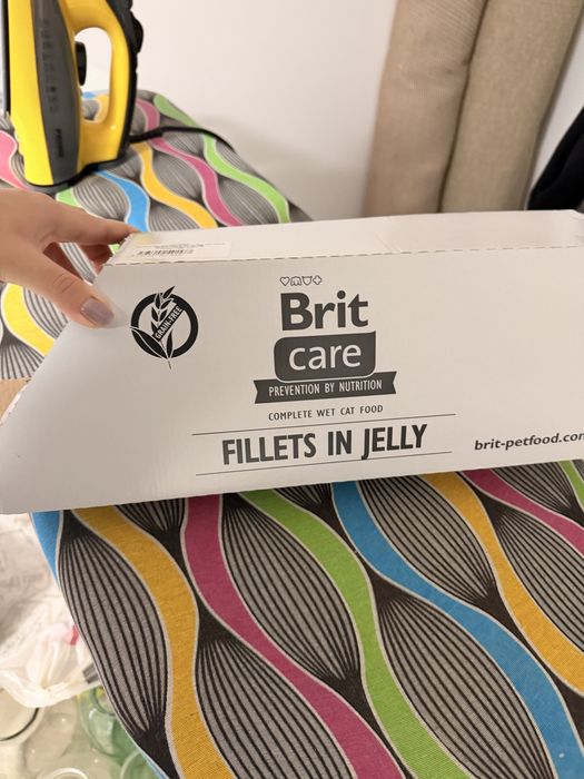 Вологий корм Brit care філе у желе зі ситною качкою та ніжною індичкою