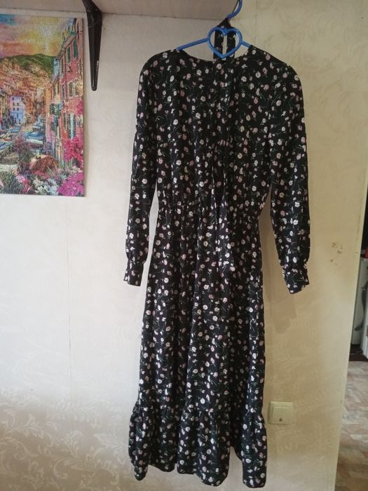 Чорне плаття, довжина міді