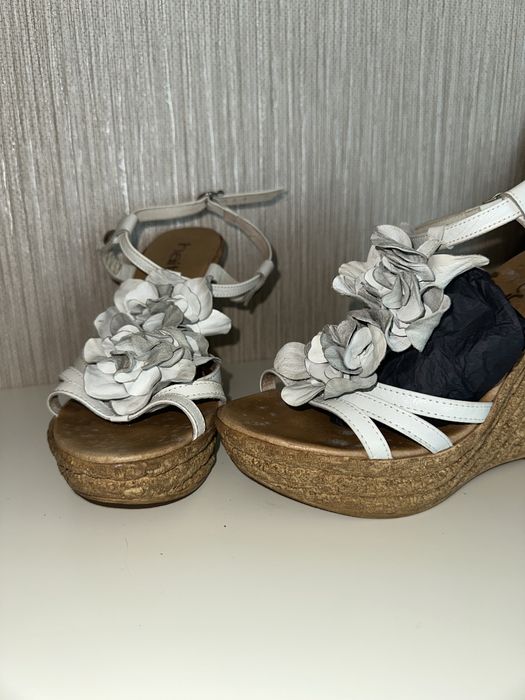 Sandálias Haity EM PELE