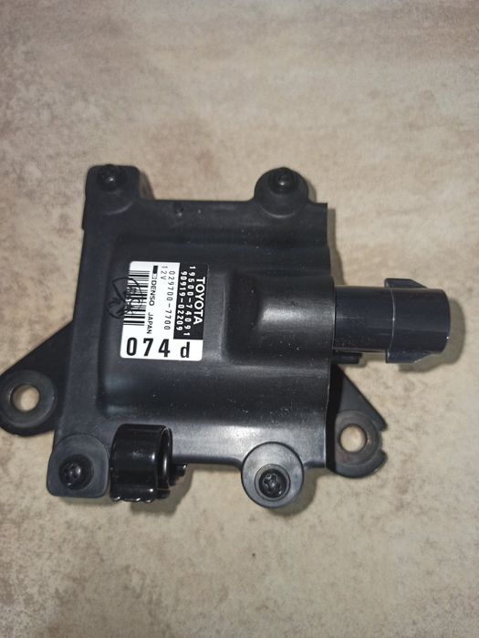 Toyota Carina E Катушка зажигания 90919-02209