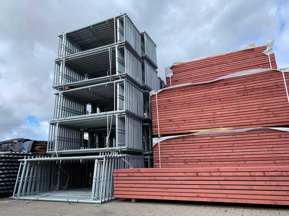 Zestaw rusztowania elewacyjnego typ Pletac 8,5x24 / 204m2 nie używane