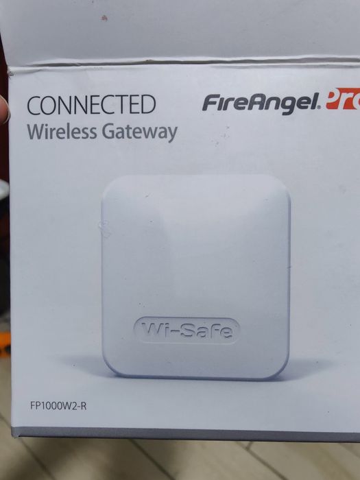 інтернет-шлюзу безпеки FireAngel Pro Connected Smart Gateway модель: WG-2