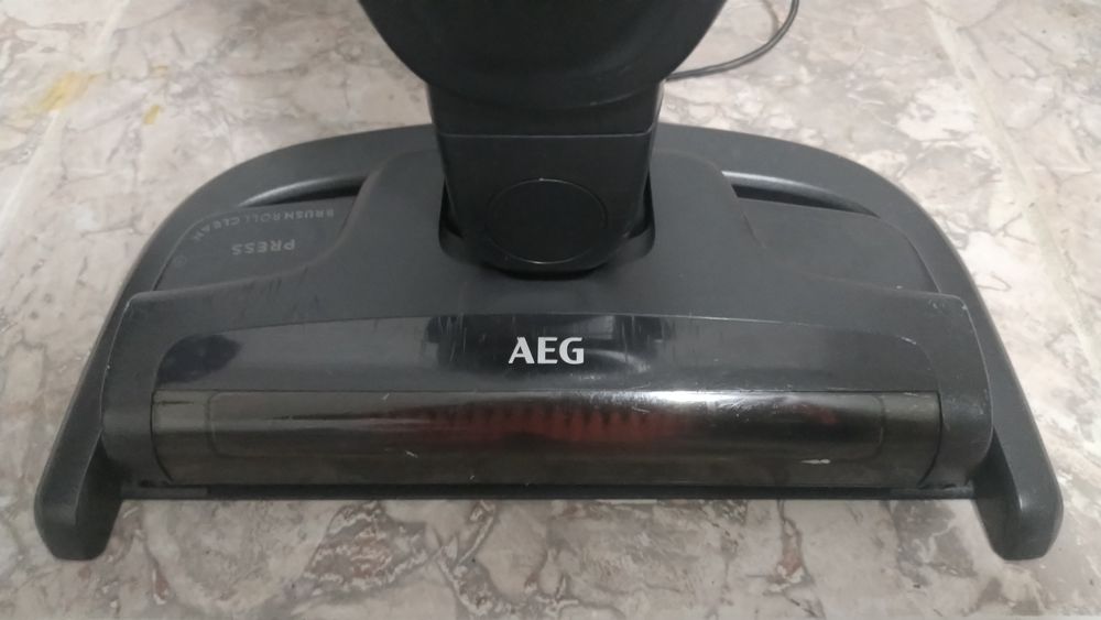 Aspirador Vertical 2 em 1 AEG QX9 Animal Care (Sem Bateria Acessórios)