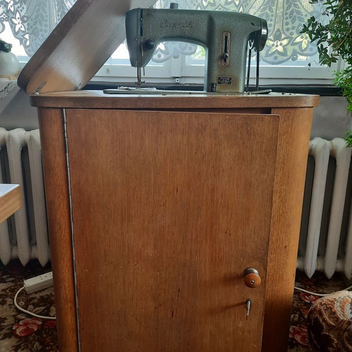 Łucznik maszyna do szycia