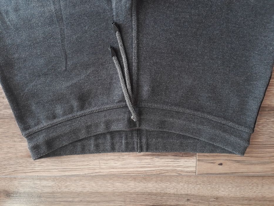 Krótkie dresowe spodenki damskie do przerobienia szare rozmiar XS/S