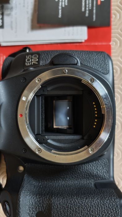 Canon EOS 70D+ EF-S 18-55 IS STM como nova
