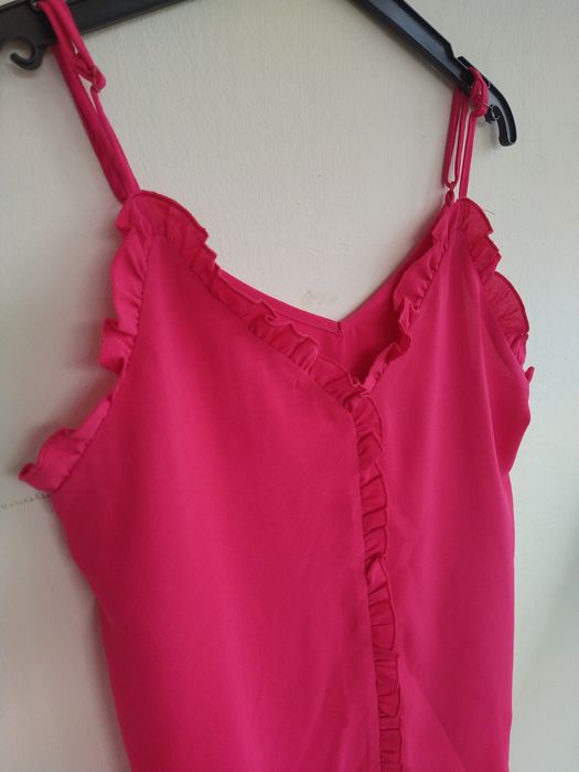 Top Romântico Fúchsia / Rosa Choque com Folhos,  Estilo Fluído - Shein - Tamanho M