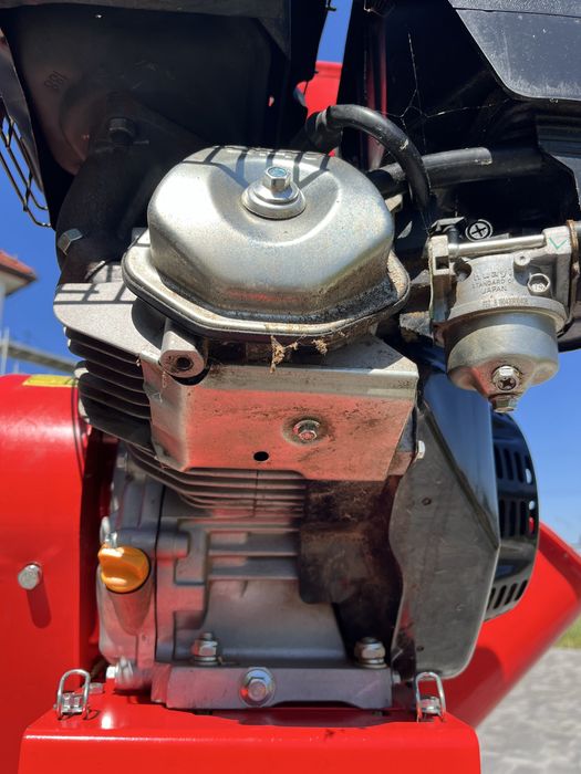 rębak  rozdrabniacz spalinowy 13km