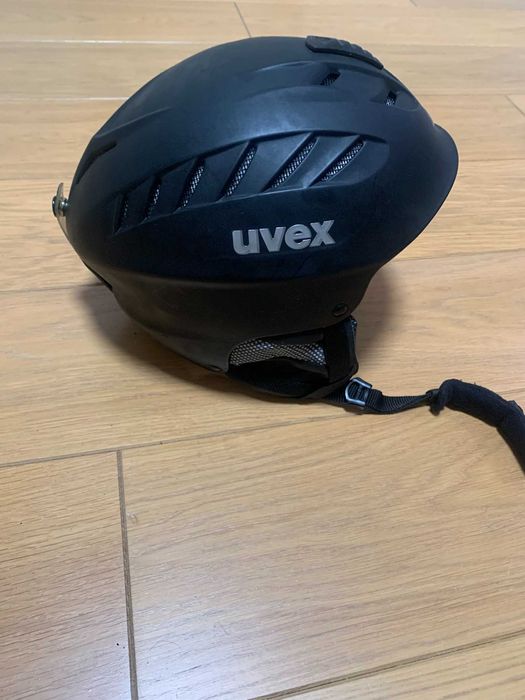 Kask narciarski UVEX 60-62 cm L/XL