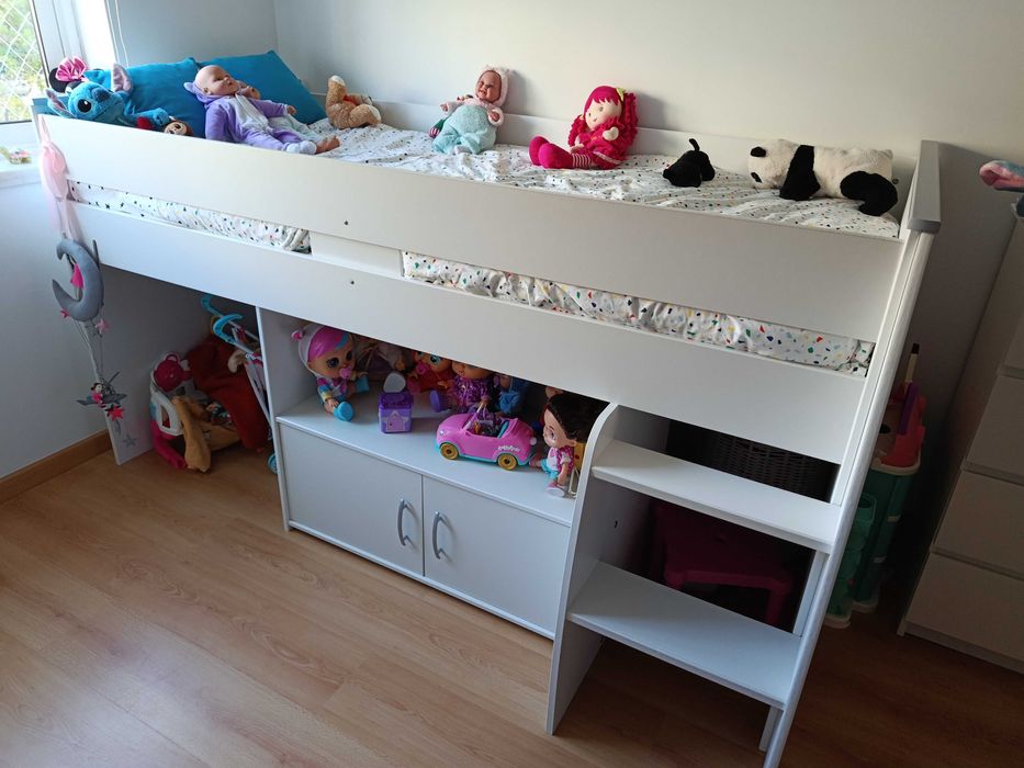 Cama de criança alta