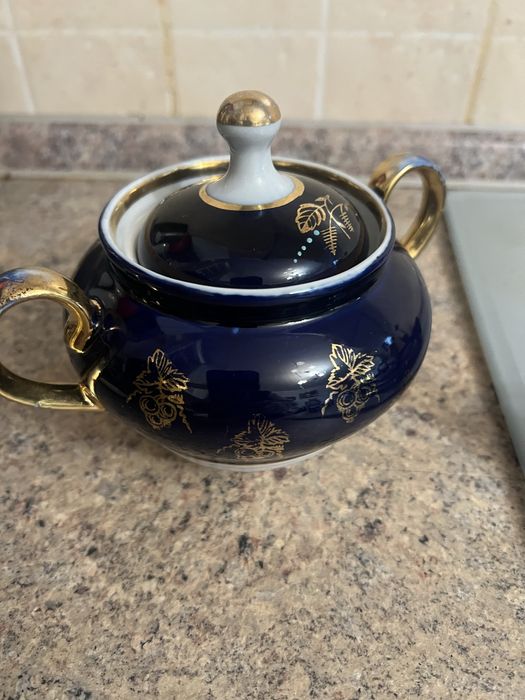 Сахарницы разные