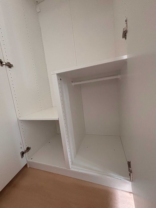Roupeiro branco IKEA sistema PAX + komplement