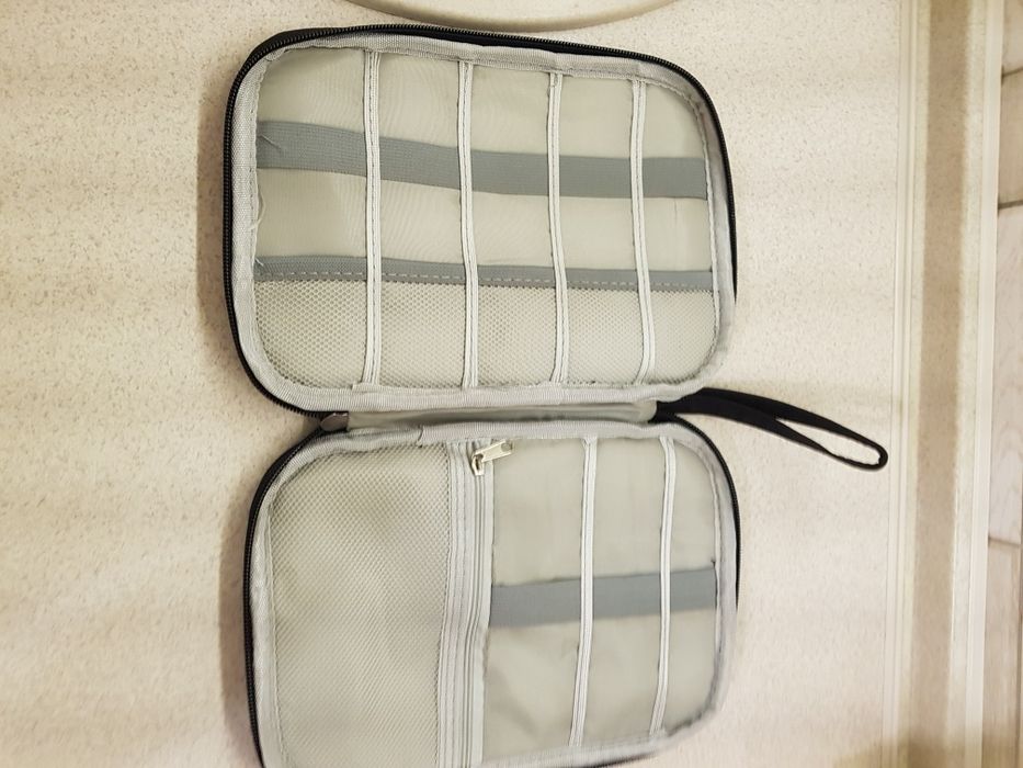 Сумка-органайзер дорожня для зарядних пристроїв, дротів Travel Digital Bag 23 х 16 х 2.5 см (