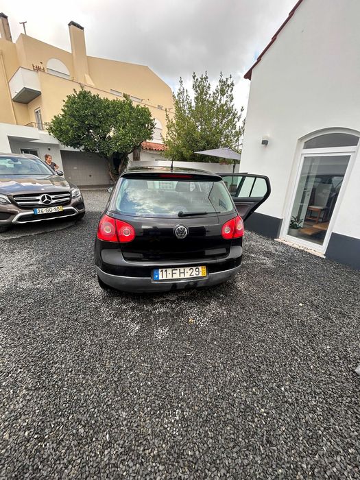 Volkswagen Golf V 1.9 TDI de 2008, com 105 cv