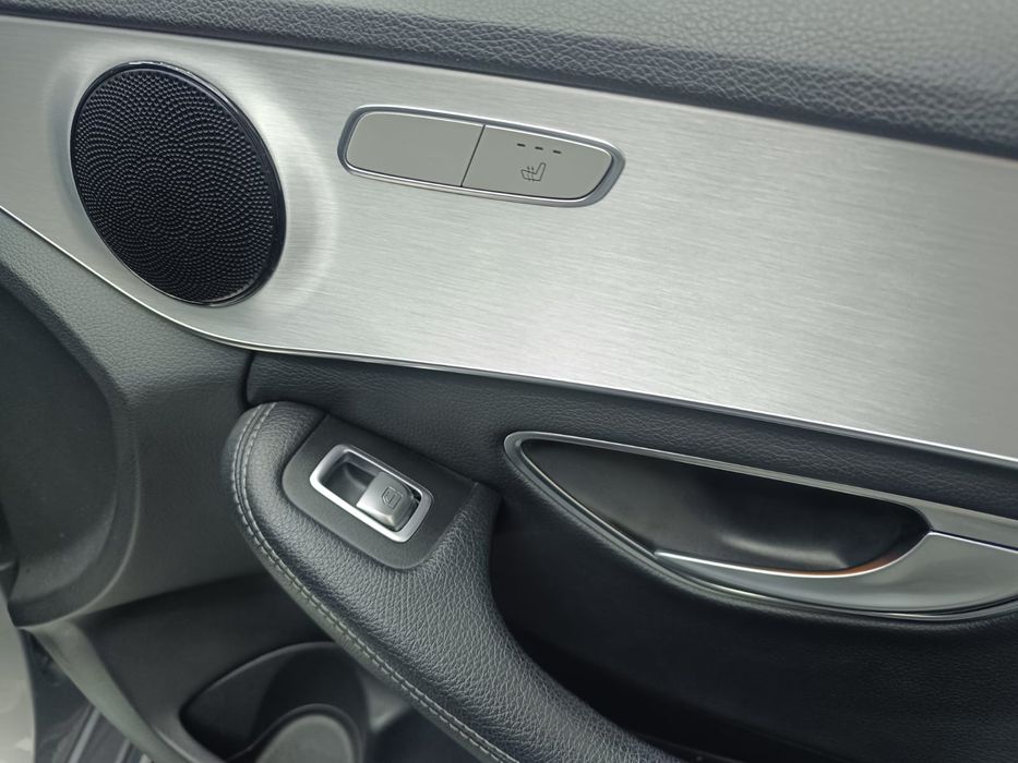 Mercedes-Benz c350e hybrid plug-In