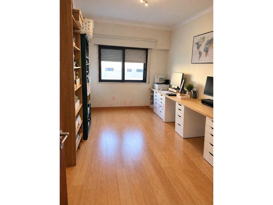 Apartamento T3 no Infantado
