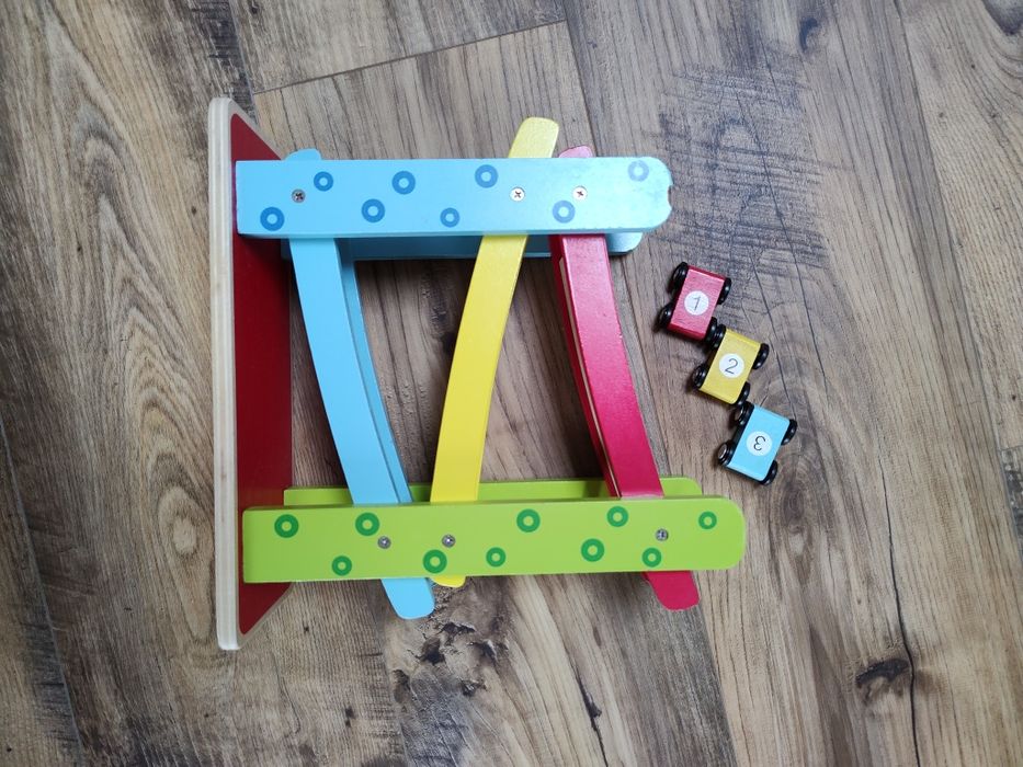 Tor drewniany, zjeżdżalnia