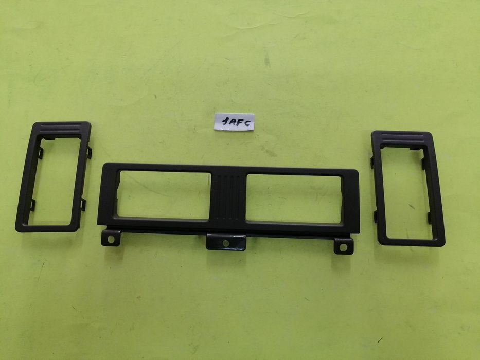 Aros / Moldes do tablier das saidas de ar Nissan Pickup D21 NOVOS