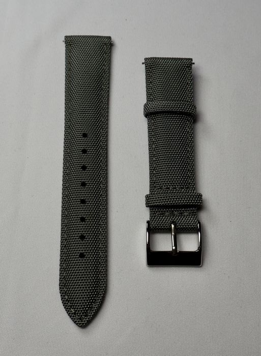 Nowy nylonowy pasek do zegarka (20mm)