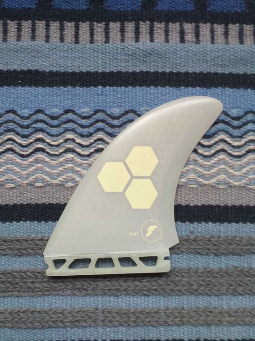 Quilhas Fins AM Twin + Estabilizador Futures