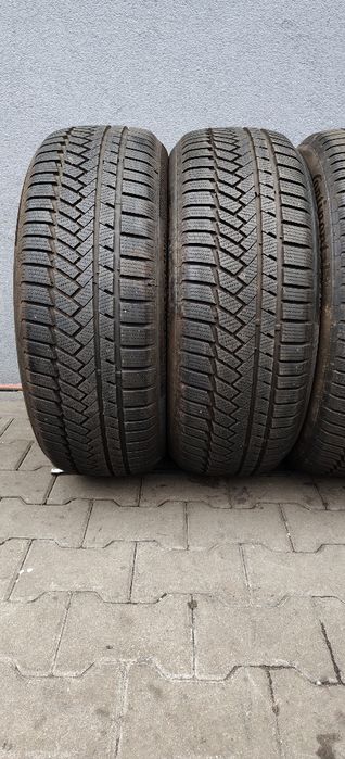 235/55/20 Continental