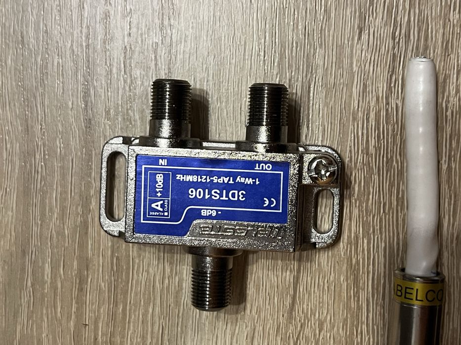 Zestaw TV/SAT: Odgałęźnik Teleste, kable Cabelcon, wtyki F, złączki