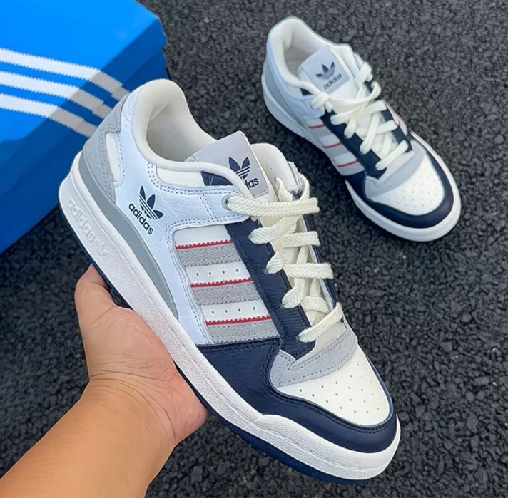 Кросівки Adidas Forum