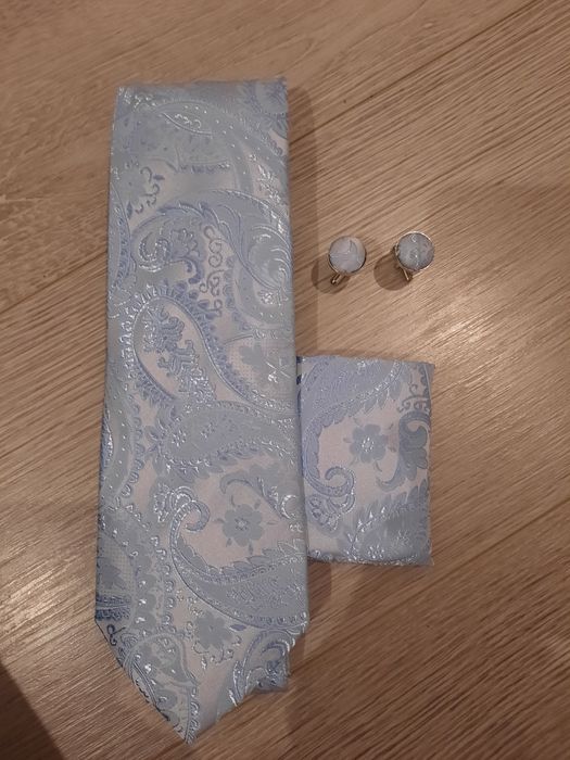 Zestaw męski krawat, poszetka, spinki do mankietów