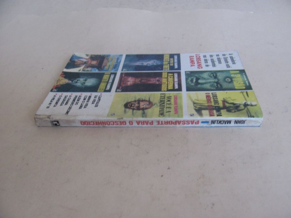 Passaporte para o Desconhecido de John Macklin