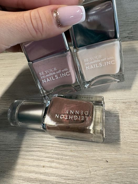 Zestaw lakierów do paznokci