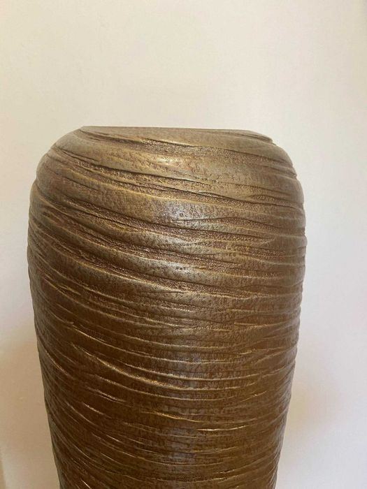 Ânfora / vaso alto de barro pintado