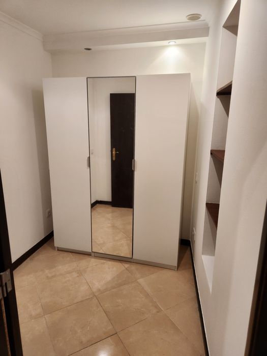 Apartamento para arrendar na Praça das flores/príncipe real T1+1
