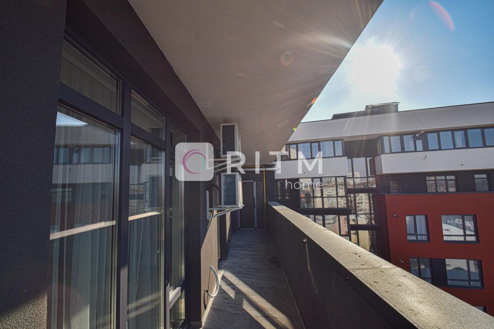 Продається сучасна квартира у житловому комплексі Central Hall
