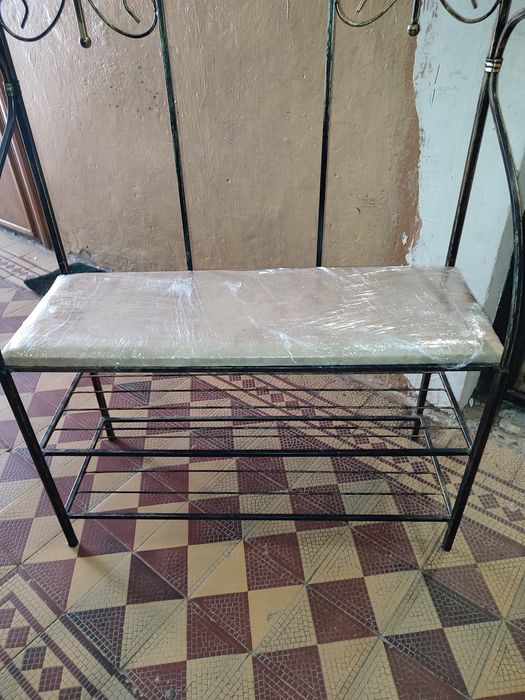 Кована прихожа лавка