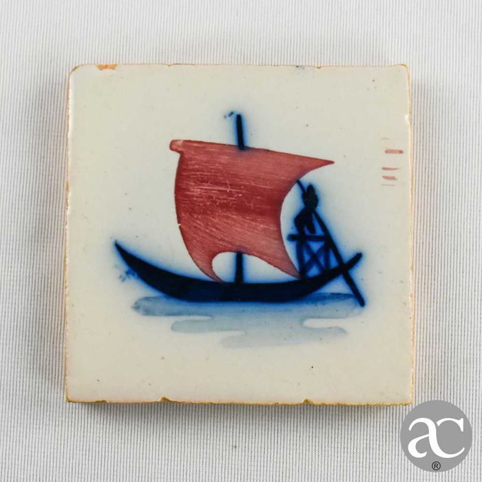 Pequeno azulejo antigo, pintado à mão