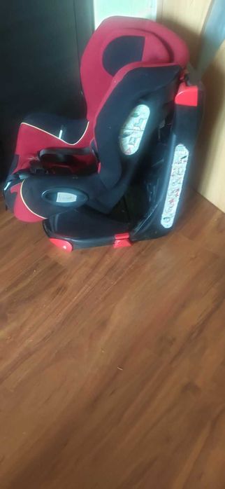 Детское автокресло Maxi-Cosi Axiss 9-18 кг