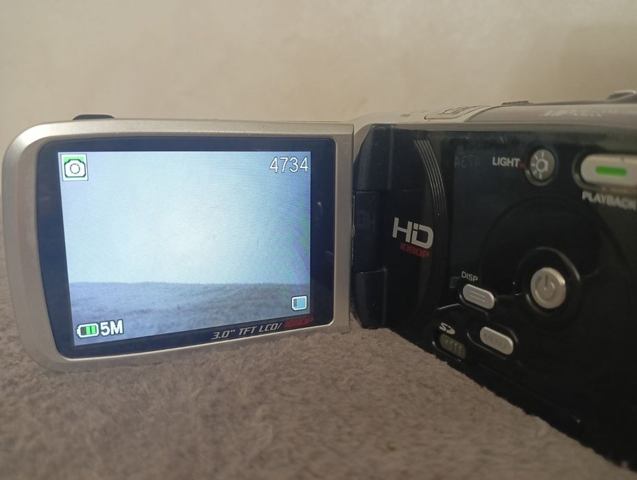 Продам відеокамеру