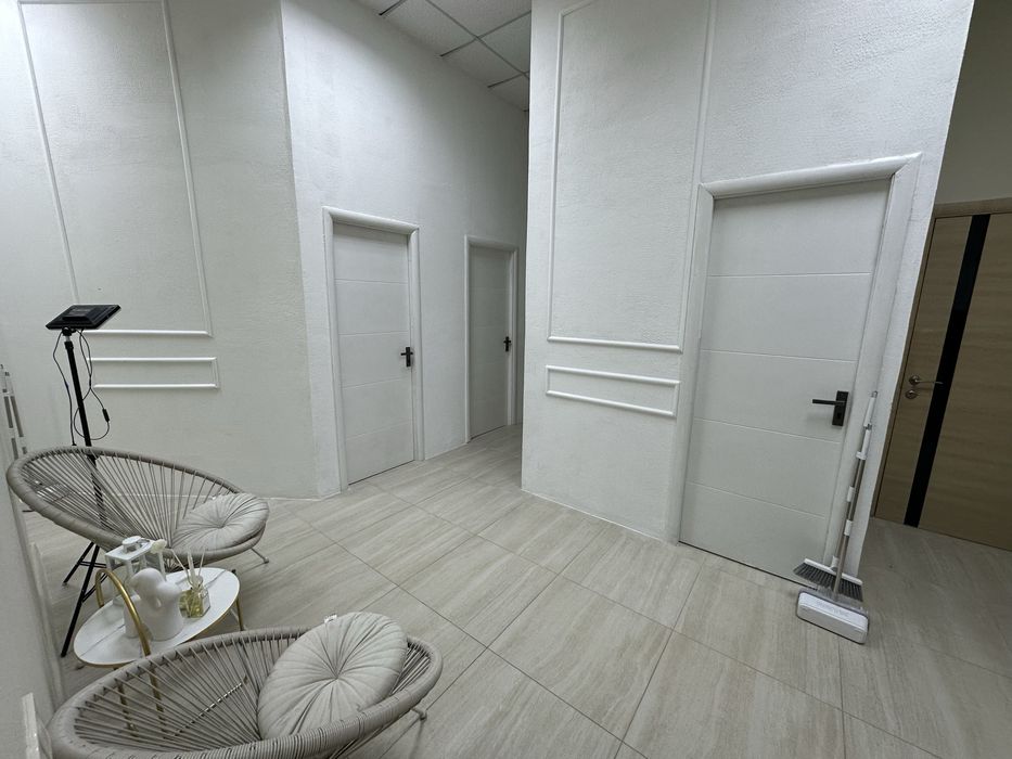 Аренда кабинета косметолога ЦЕНТР с ВОДОЙ /  по мес/на 15 дней в месяц