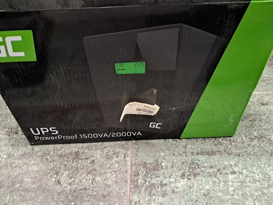 Green Cell UPS (1500VA/900W,  4x Schuko, AVR, LCD)