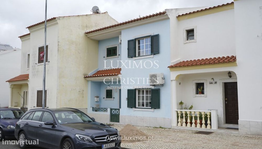 Moradia V3+1 próxima à praia, à venda em Monte Gordo, Algarve, Port