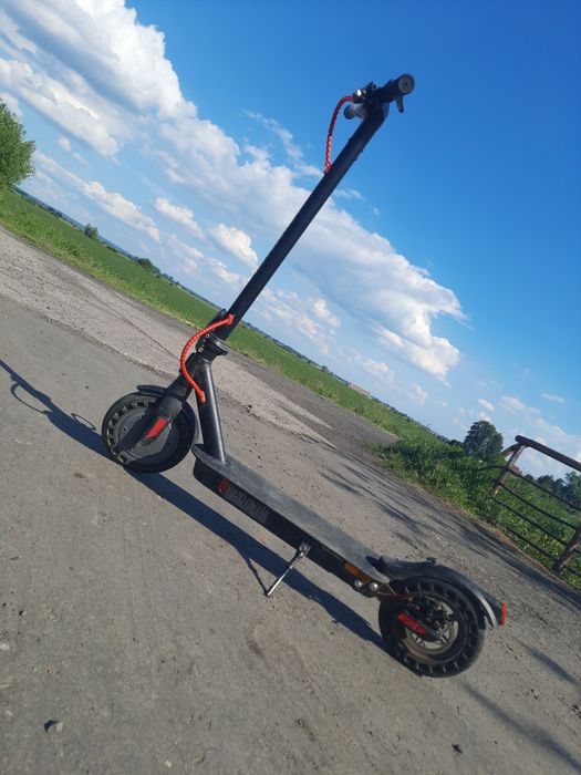 Hulajnoga elektryczna r evolution
