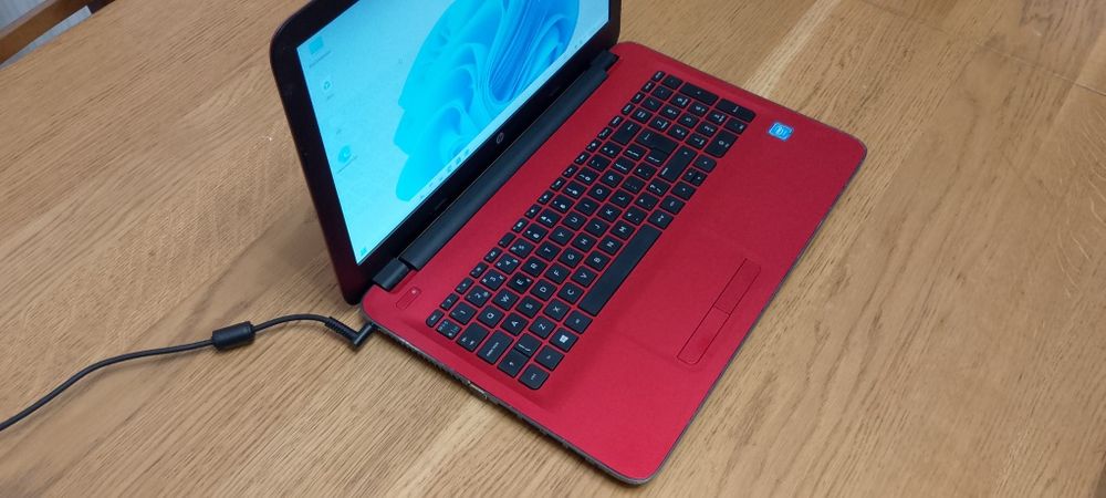 Laptop HP 250 G4 i3 5th SSD Win11 gwarancja.