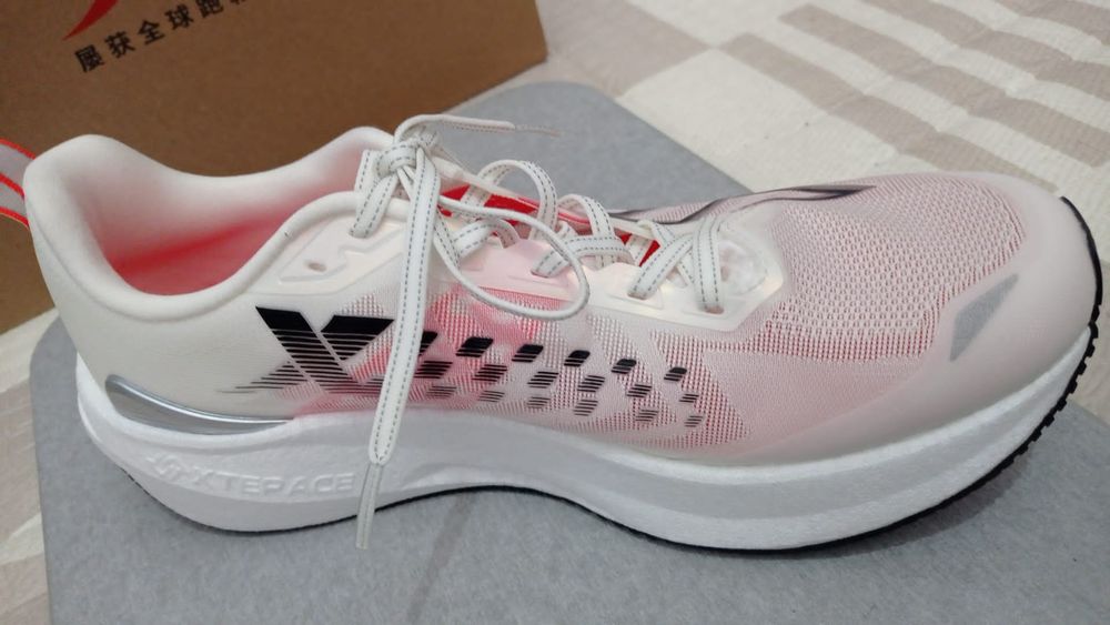 Xtep 2000KM 5.0 Performance Running Shoes